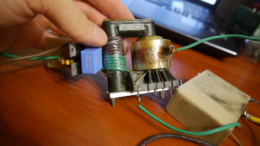 Как сделать лазерный уровень своими руками из лазерной указки и строительного уровня