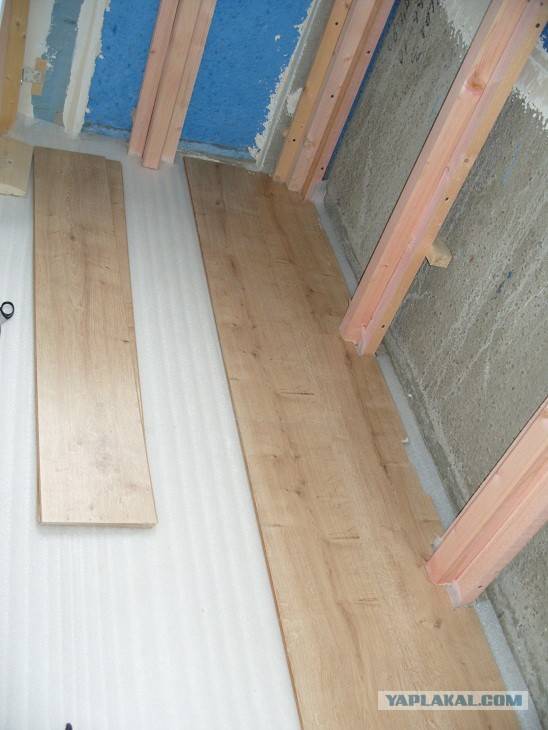 Как производится отделка балкона ламинатом + укладка теплого пола в лоджию