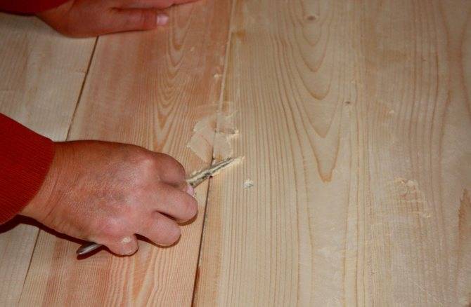 Покрытие лаком деревянного пола