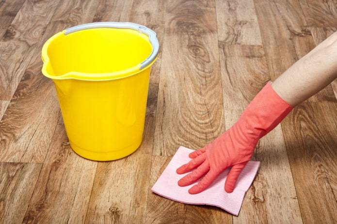 Как ухаживать за ламинатом - правила ухода и методы уборки