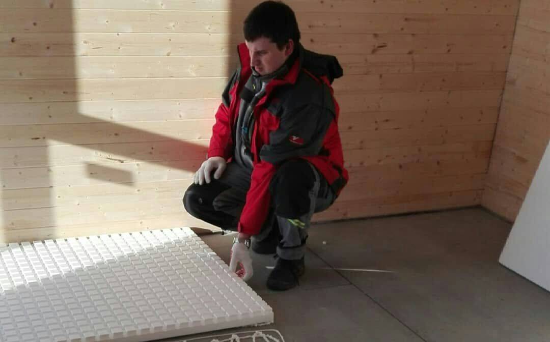 Сухой теплый пол: варианты конструкций водяного теплого пола без стяжки