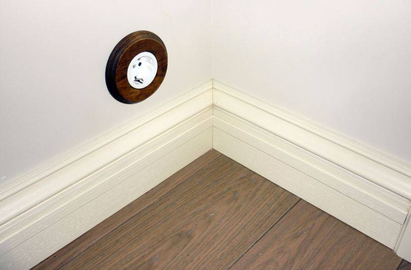 Деревянные плинтуса для пола