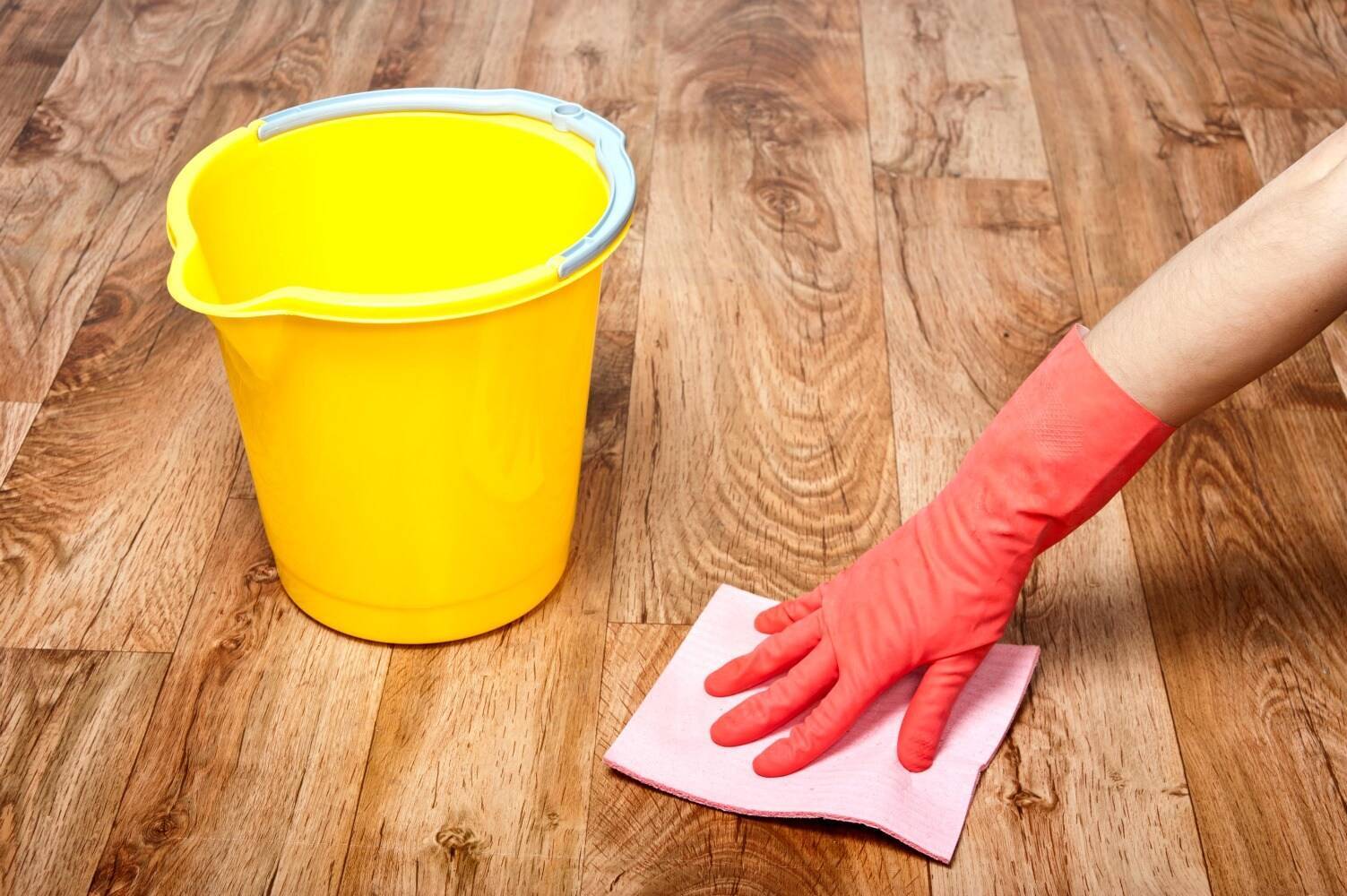 Чем лучше мыть линолеум