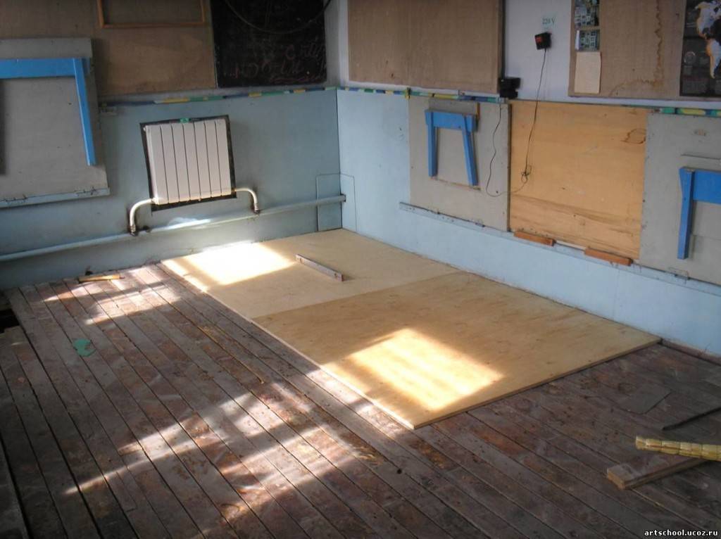 Монтаж ламината на деревянный пол