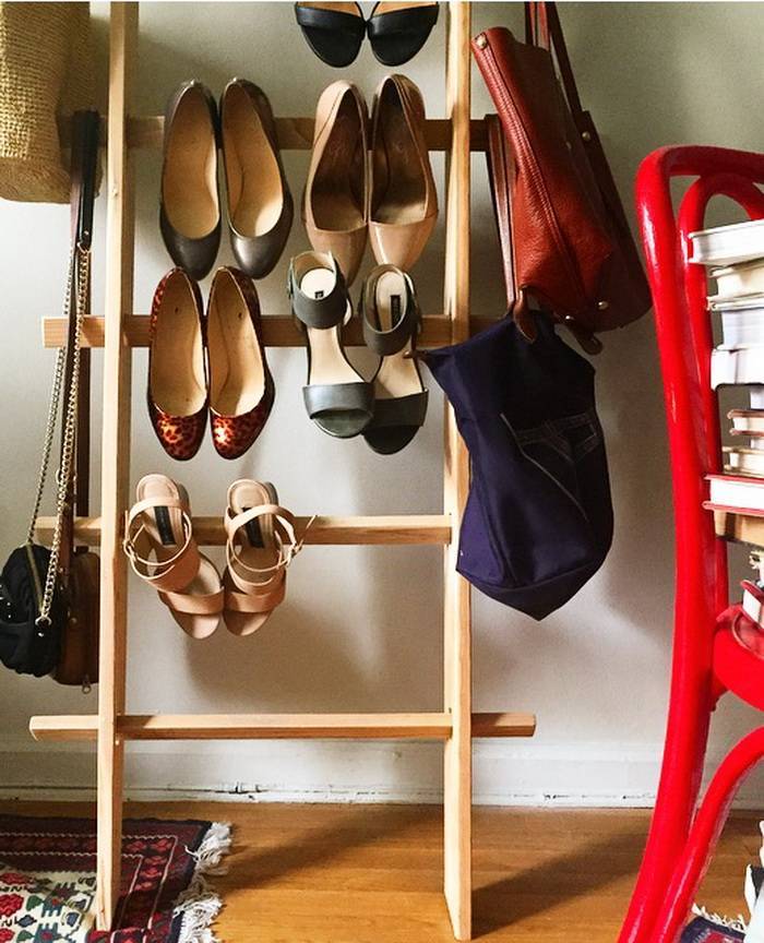 Как хранить обувь? – правильно и компактно в шкафу прихожей