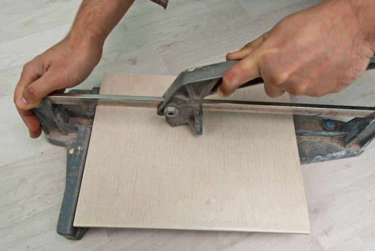 Как резать плитку самостоятельно