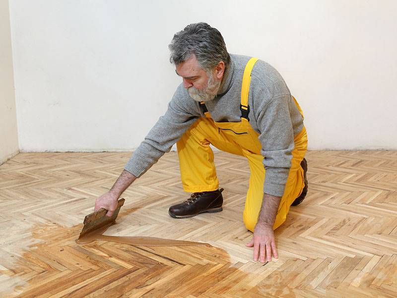Циклевка деревянного пола своими руками: инструкция по работам
