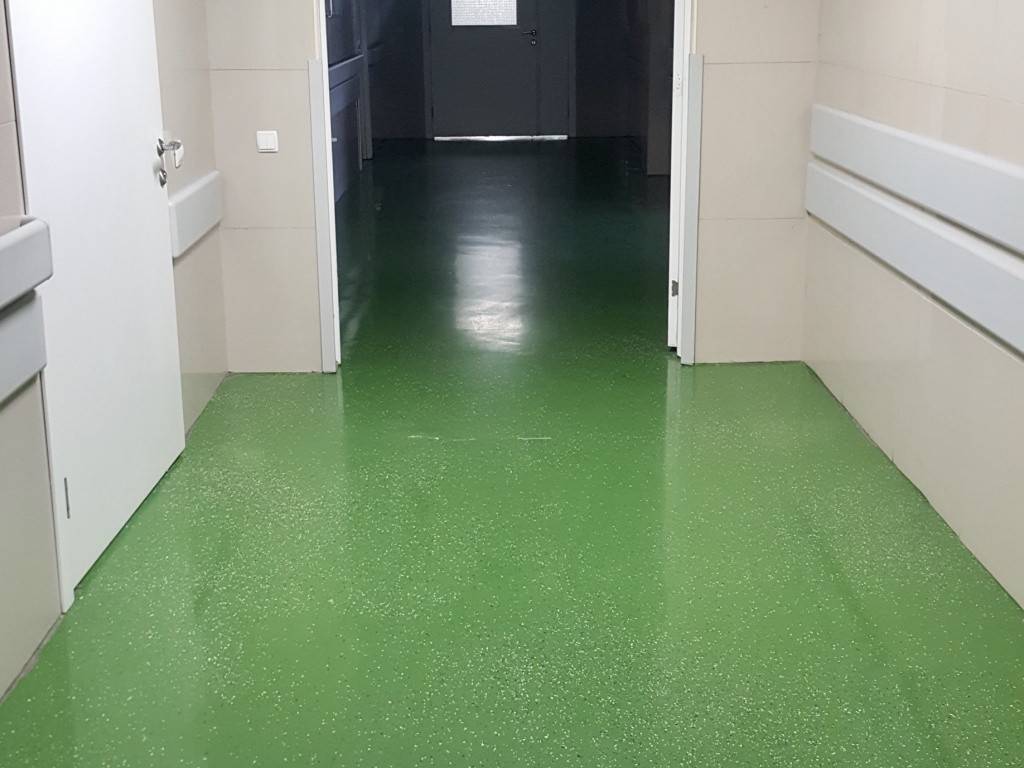 Заливаем наливной пол на бетонную стяжку – инструкция