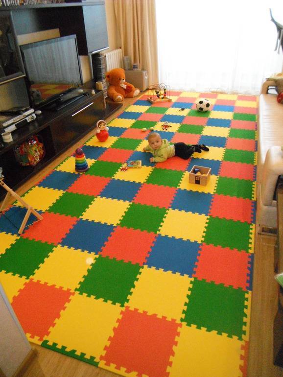 Какой пол лучше для детской в вашей новой квартире?