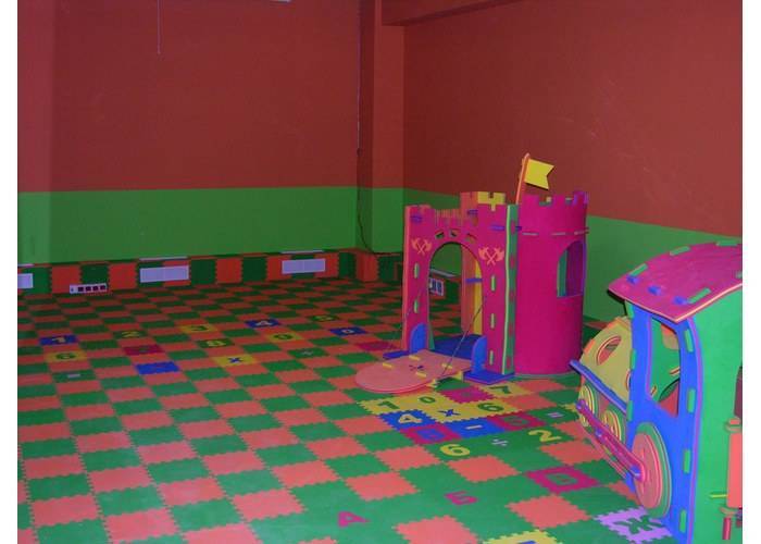 Полы в детской комнате, виды и особенности - фото примеров