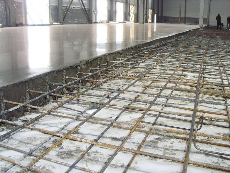 Армирование бетонных полов, стяжка: последовательность и материалы