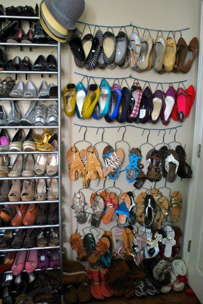 Как хранить обувь, если ее много, а места мало