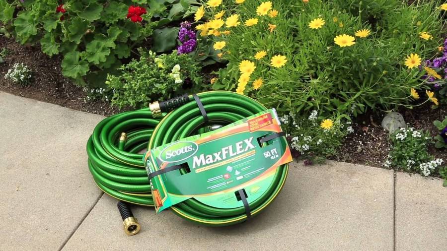 Как хранить шланги для полива: 15 практичных идей
