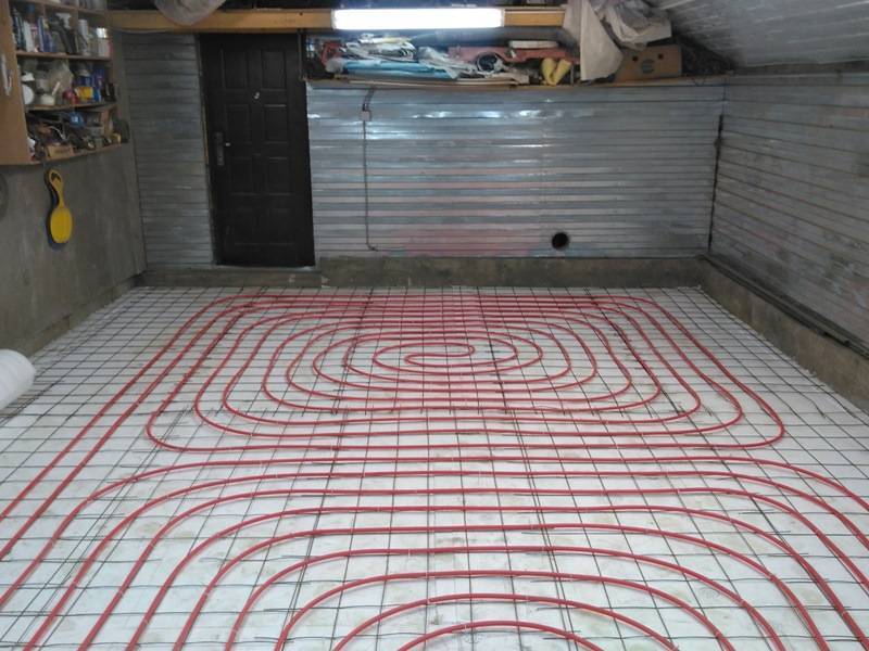 Тёплый пол в гараже: особенности водяного и электрического подогрева, как сделать своими руками, этапы работ