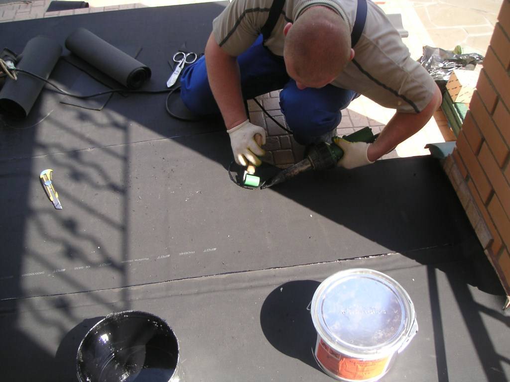 Гидроизоляционные материалы для пола и их разновидности