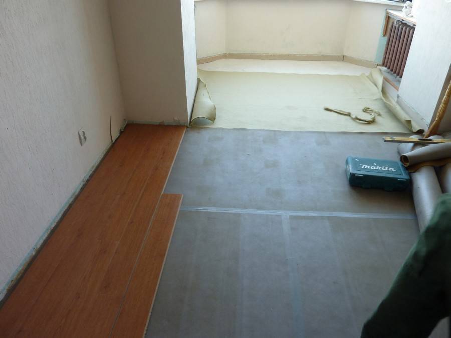 Выравнивание бетонного пола в квартире своими руками: способы. +видео
