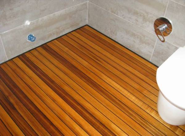 Деревянный пол в ванной комнате | советы по ремонту