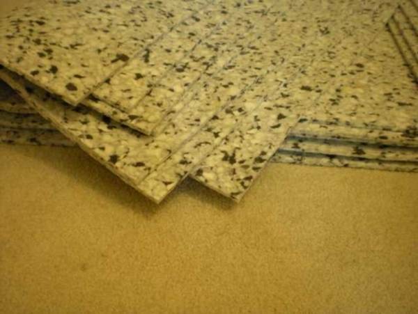 Подложка под ковролин. прослоечные материалы для мягкого напольного покрытия. нужна ли подложка под ковролин
