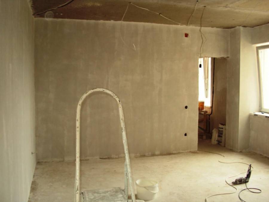 Выравнивание пола: как правильно замерить кривизну и самостоятельно устранить ее