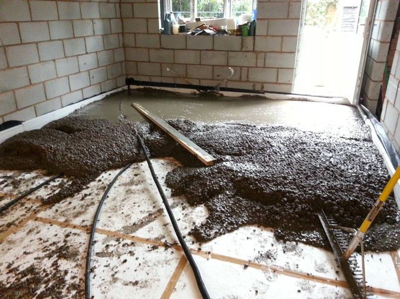 Ремонт бетонных полов и чем заделать дыры в бетонном полу