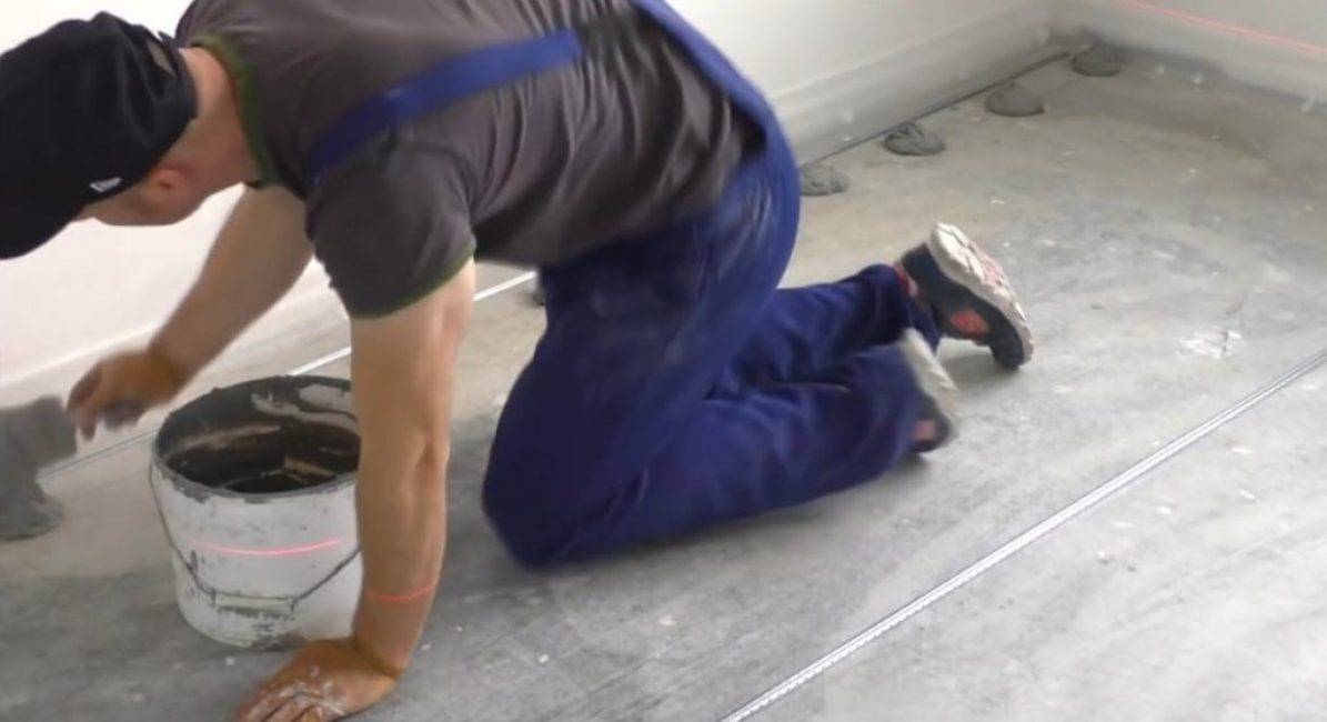 Стяжка пола своими руками в новостройке – начинаем с нуля