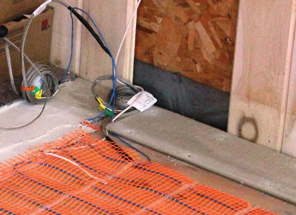 Электрический теплый пол своими руками: монтаж под плитку и подключение