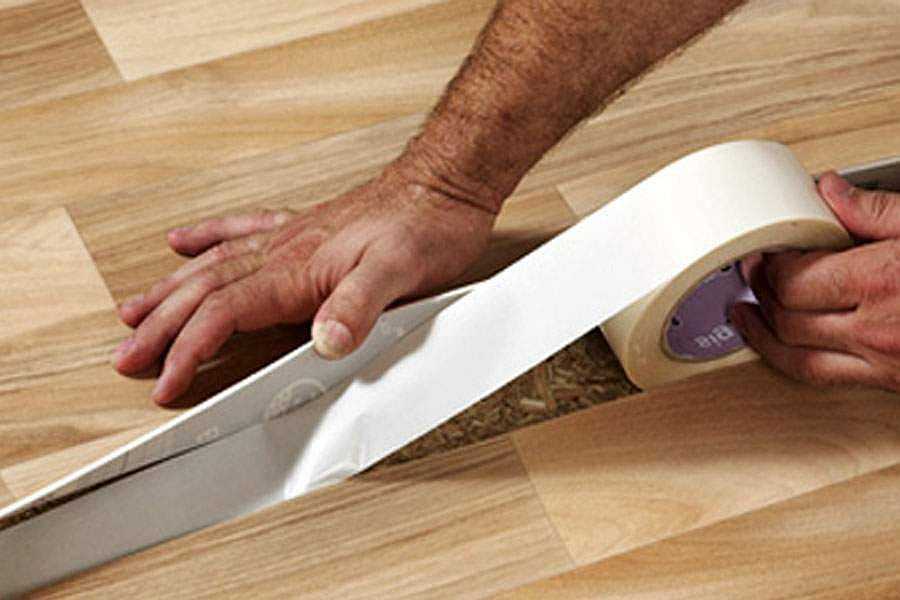 Как можно склеить линолеум стык в стык и какой инструмент для этого нужен?