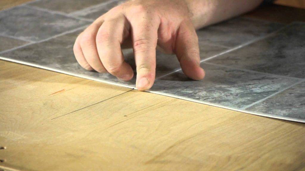 Клей для линолеума: какой выбрать при укладке на бетонный и деревянный пол