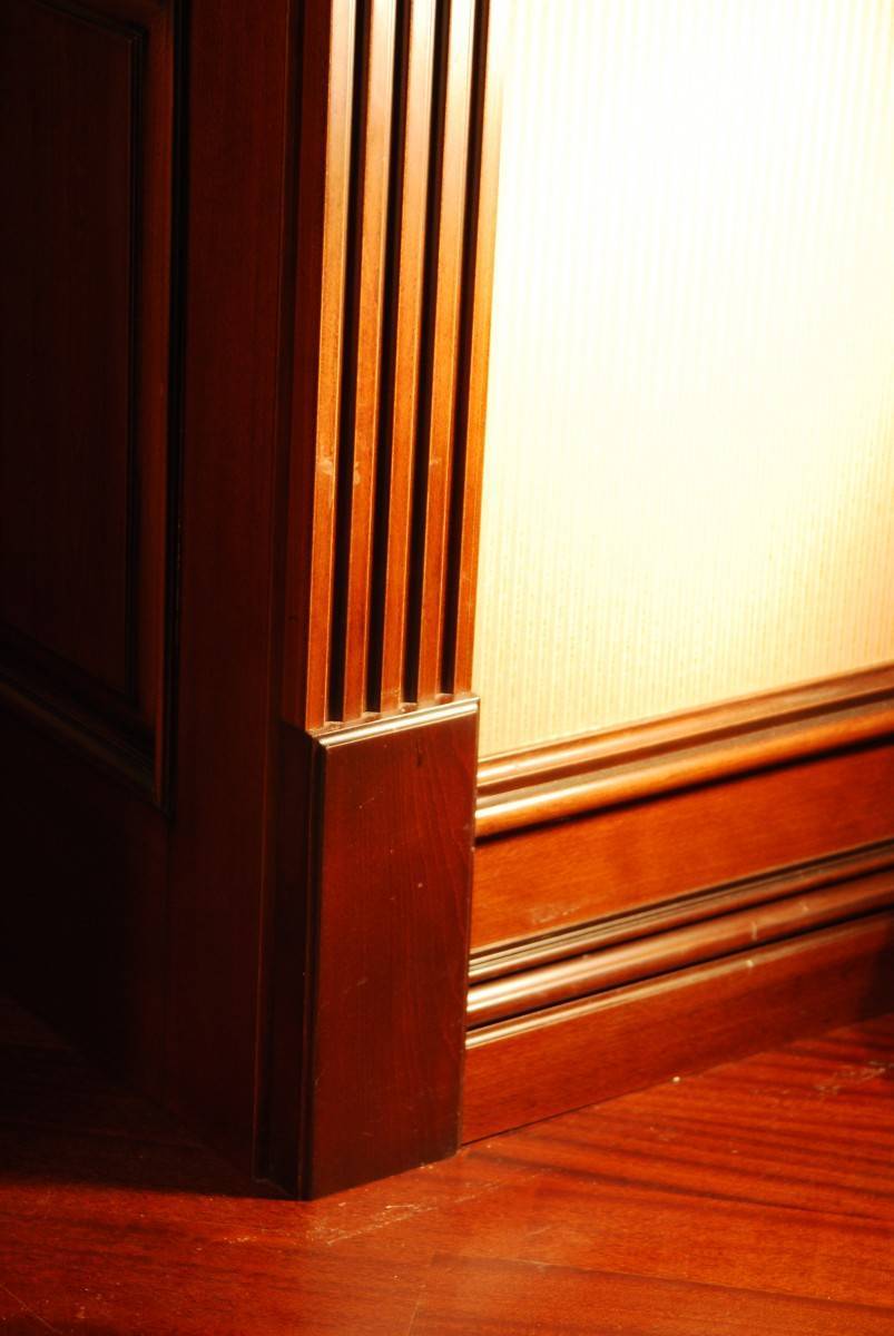 Деревянные плинтуса для пола