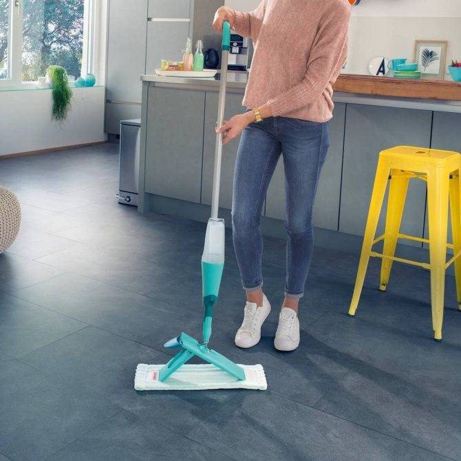 Как правильно мыть полы: универсальные моющие средства для уборки дома