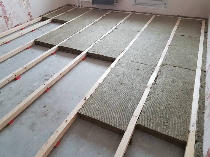 Как сделать деревянный пол на бетонном основании – простое и понятное руководство по монтажу