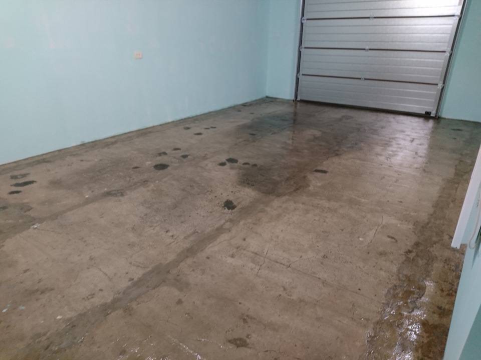 Чем покрыть полы в гараже?