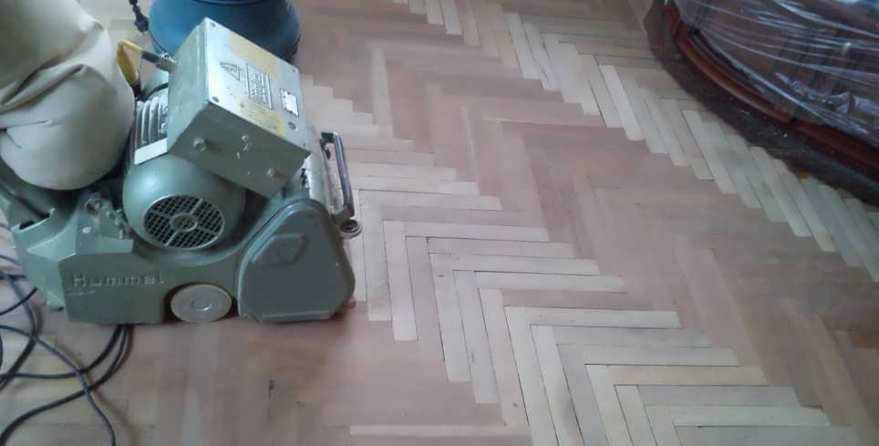 Циклевка паркета: обзор технологии проведения работ своими руками