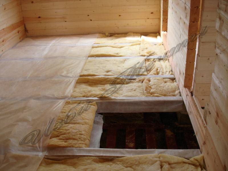 Черновой пол в деревянном доме: варианты обустройства, утепление, этапы работ