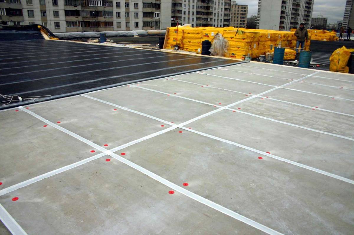 Гидроизоляционные материалы для пола и их разновидности