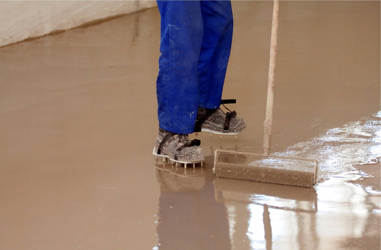 Эпоксидная смола для заливки пола