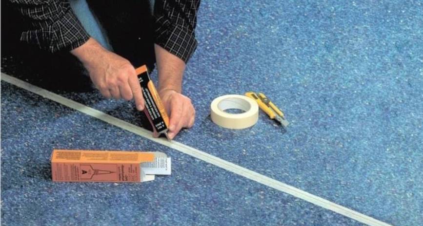 Клей для линолеума на деревянный пол: виды, какой выбрать и как правильно клеить