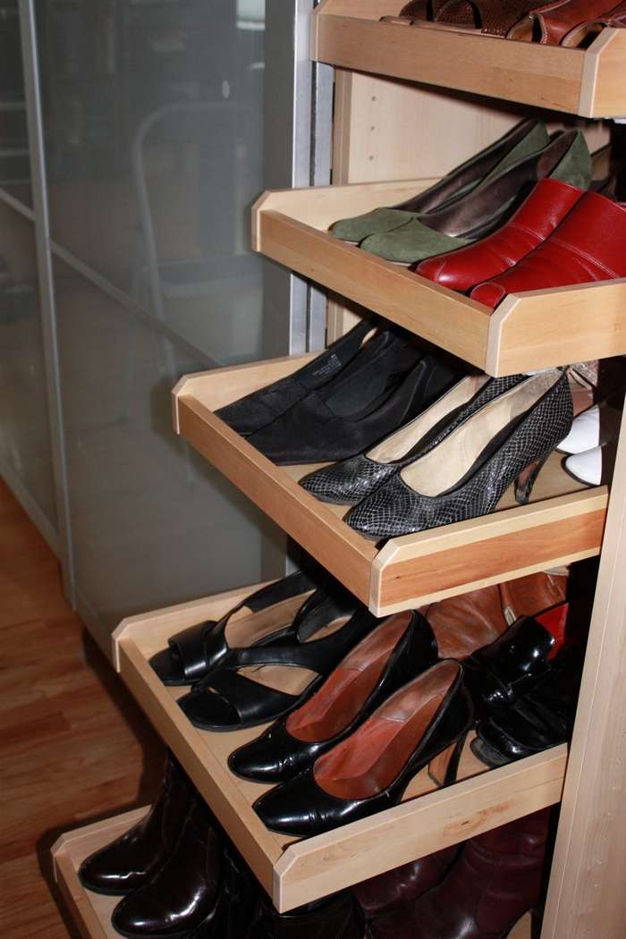 Как хранить обувь: в шкафу без коробок, если мало места, практичные идеи