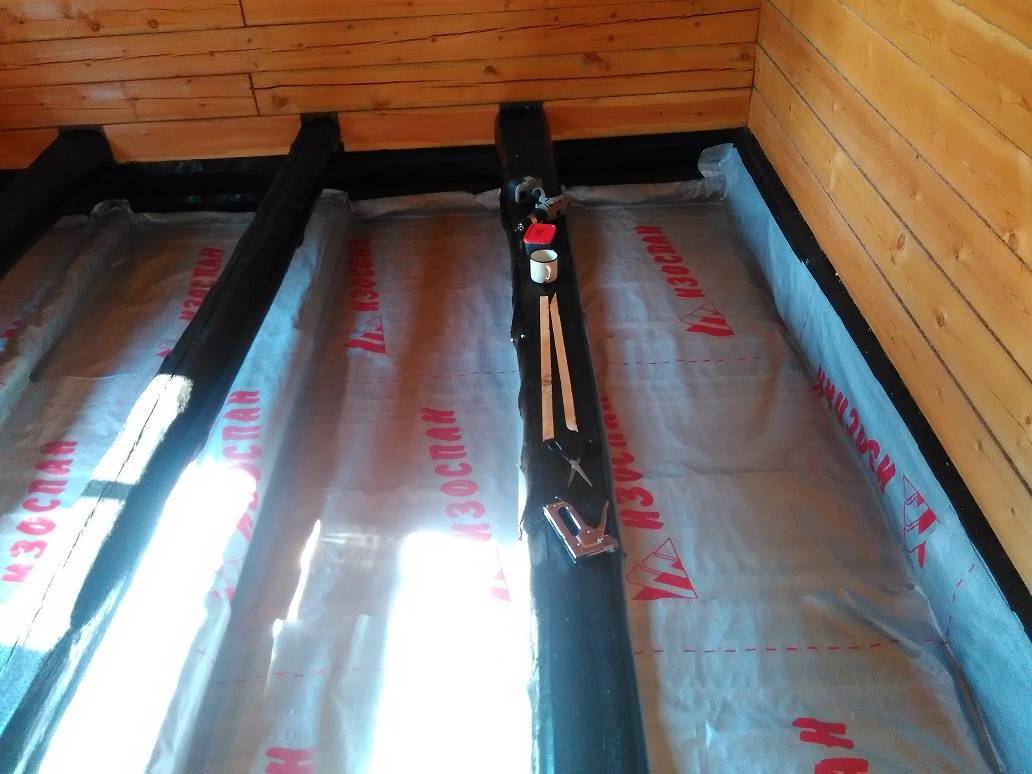 Дешевая и дорогая пароизоляция: в чем разница