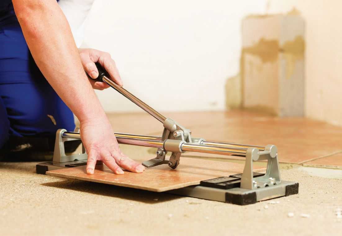 Как резать плитку болгаркой – филигранная работа универсальным инструментом