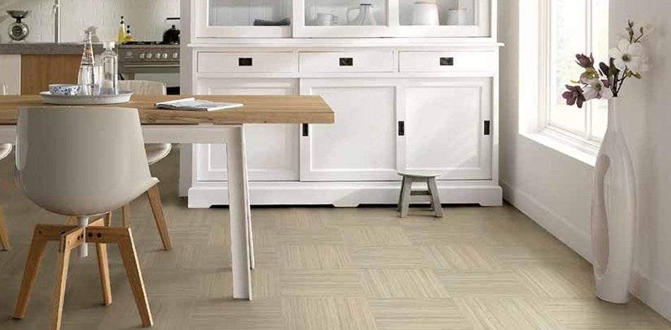 Что лучше на кухне плитка или ламинат