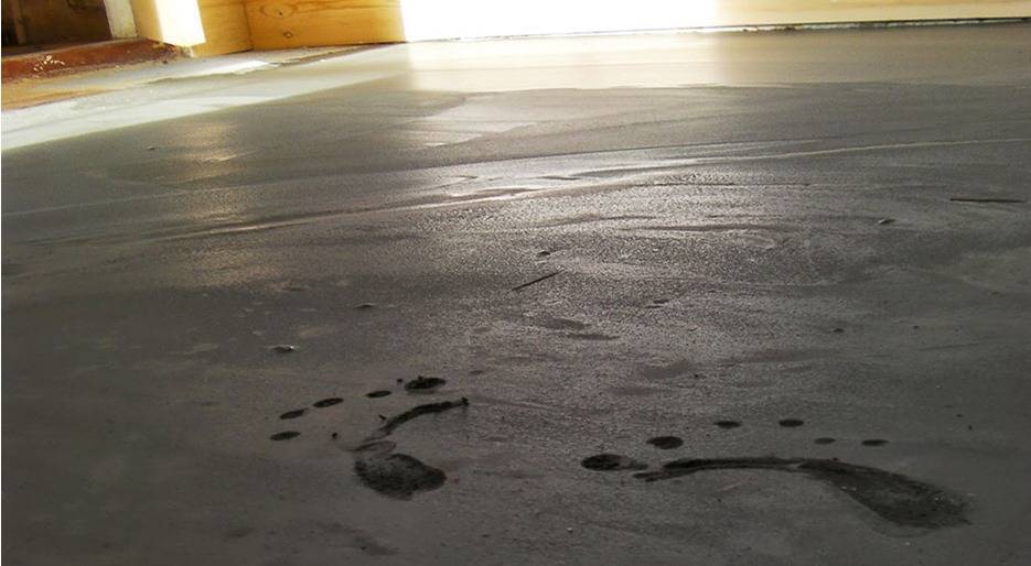 Какой пол лучше делать в квартире: разбираем критерии выбора в зависимости от комнаты