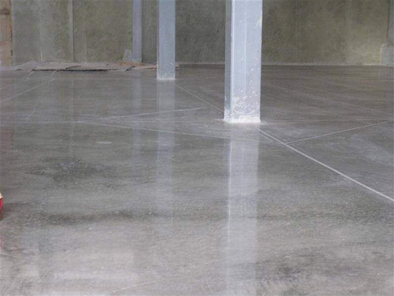 Обеспыливание бетонного пола: как и чем обеспылить своими руками