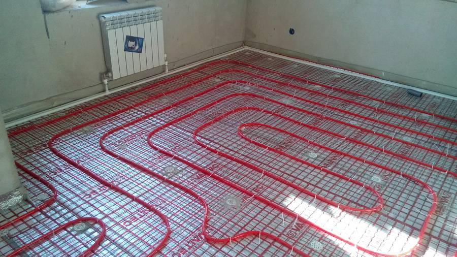 Как сделать теплый пол от отопления в частном доме – можно ли врезаться в уже работающую систему