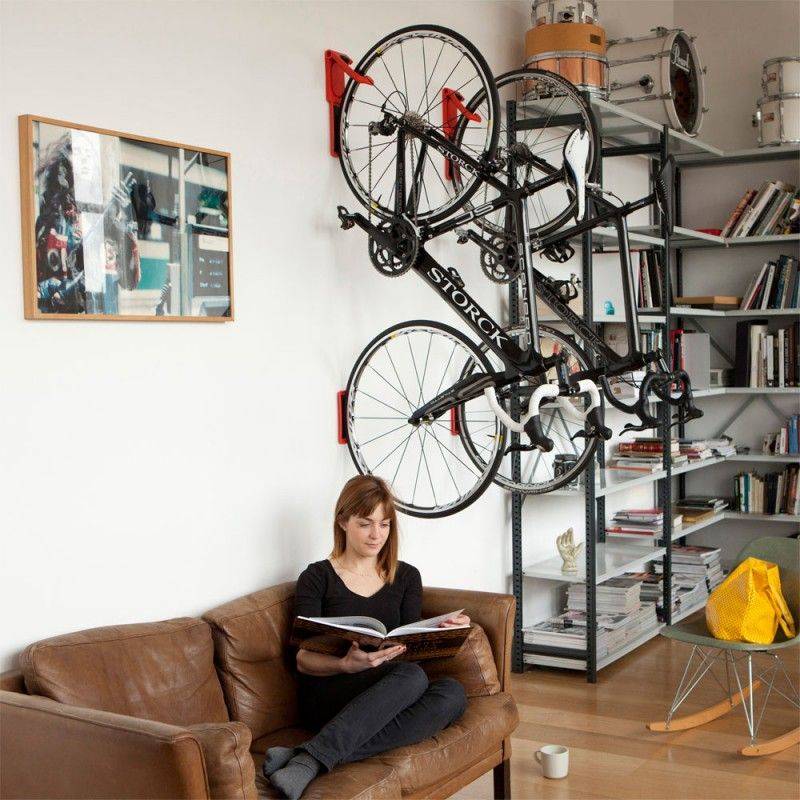 Где хранить велосипед в маленькой квартире?