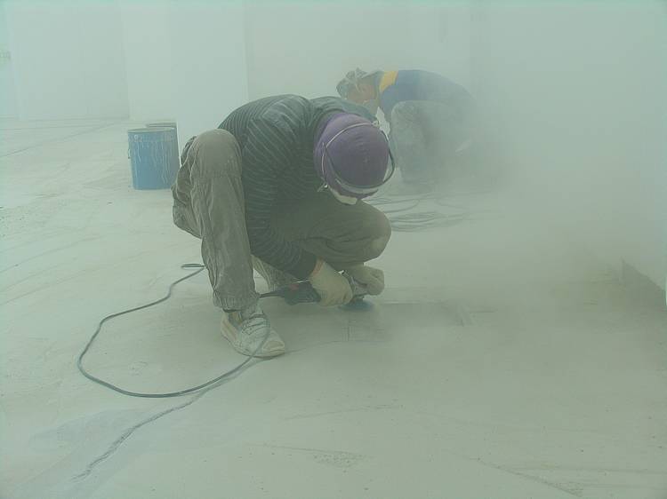 Как и чем шлифовать бетонный пол?