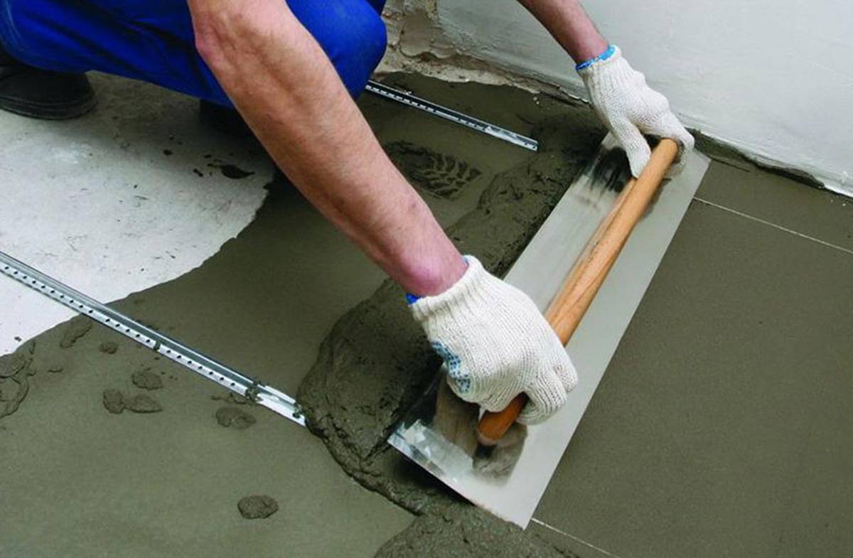 Как правильно постелить линолеум на бетонный пол