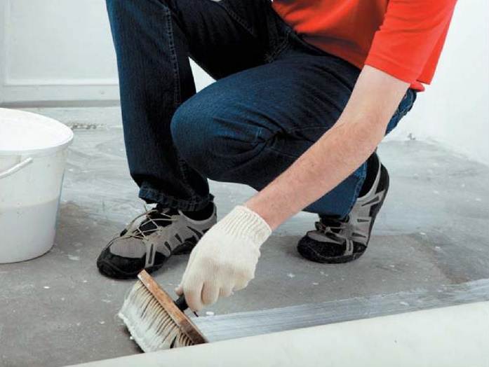 Как обеспылить бетонный пол?