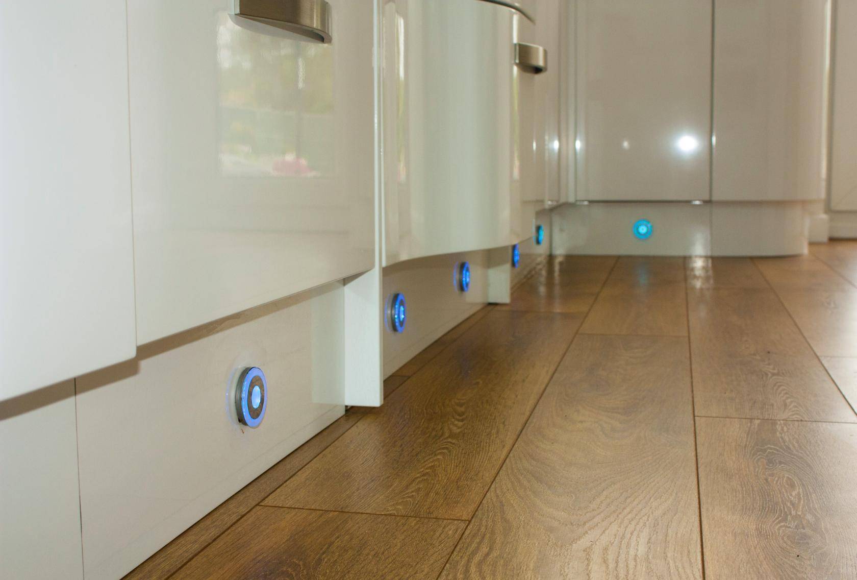 Какой ламинат лучше для кухни