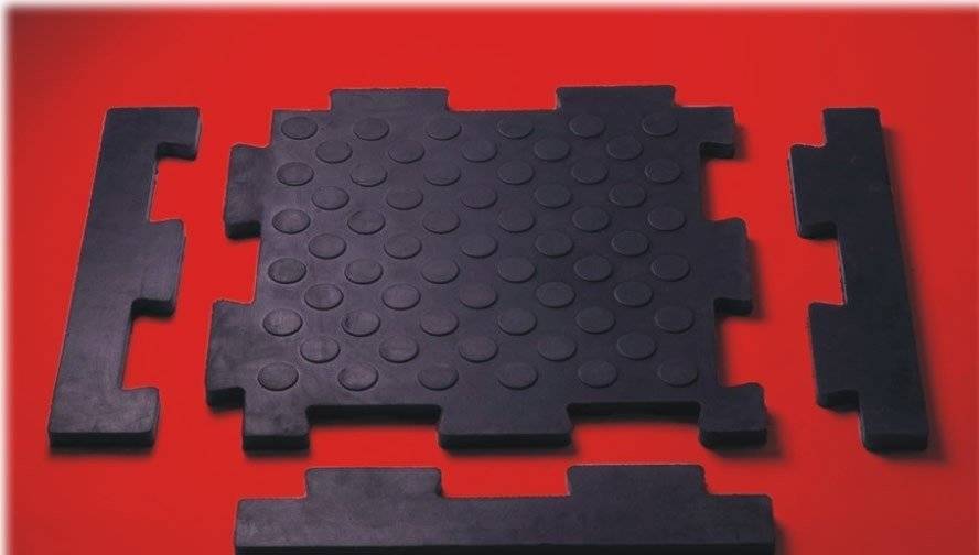 Резиновое покрытие для гаража